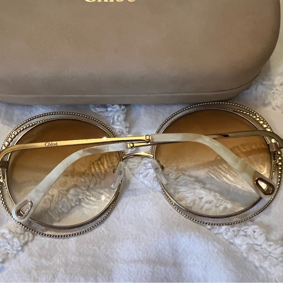 Chloe sunglasses and case - Picture 3 of 6